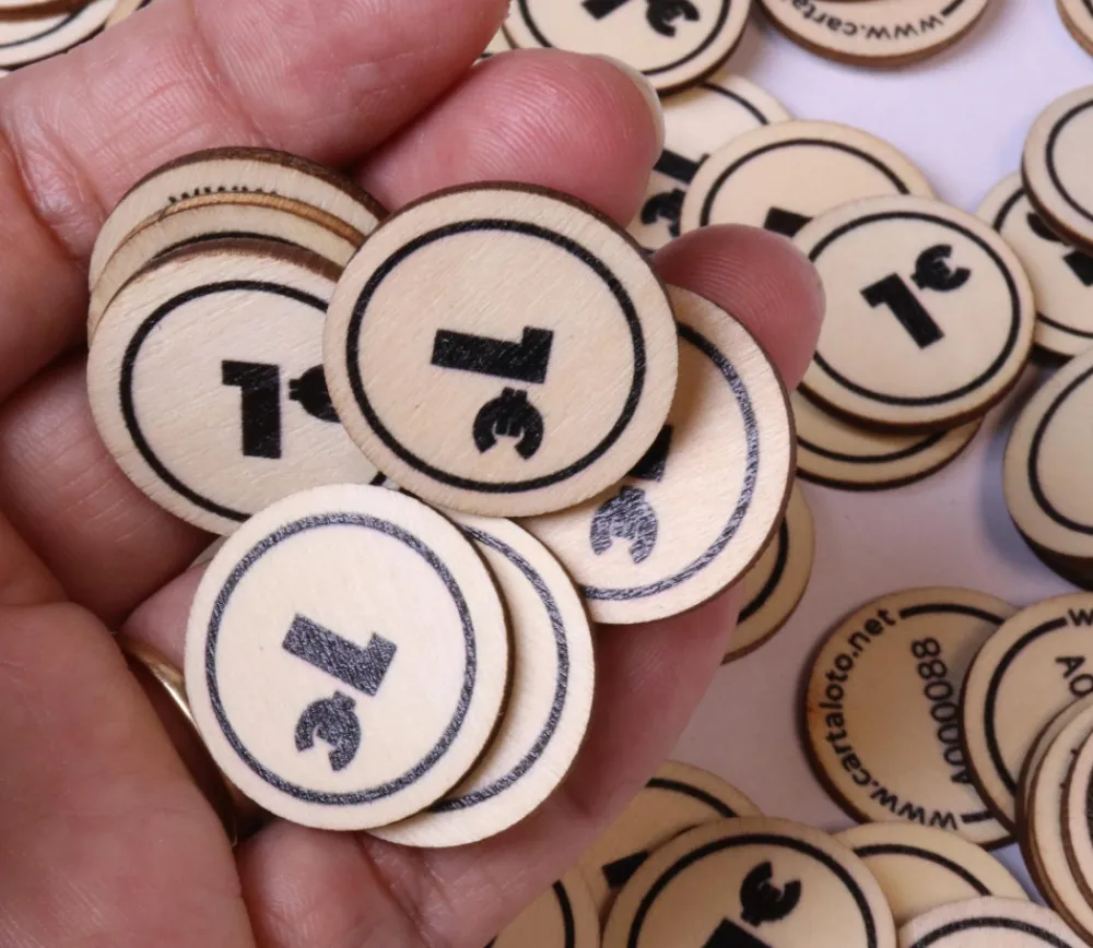 Tout Pour le Jeu 500 Jetons en bois 1 € - 2.5 cm