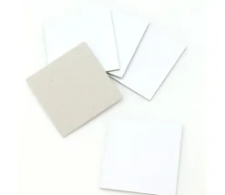 Tout Pour le Jeu 24 carrés 4 x 4 cm carton rigide blanc/gris vierge tuiles à personnaliser