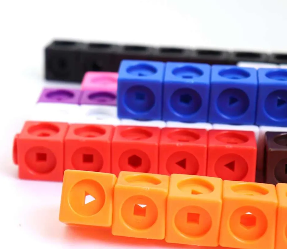 Tout Pour le Jeu 100 cubes mathlinks 2 cm clips encastrables emboitables math