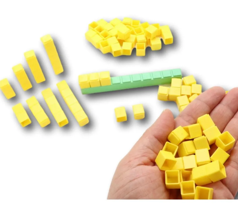 Tout Pour le Jeu 100 Cubes unités 1 cm jaunes emboitables en Re-plastique