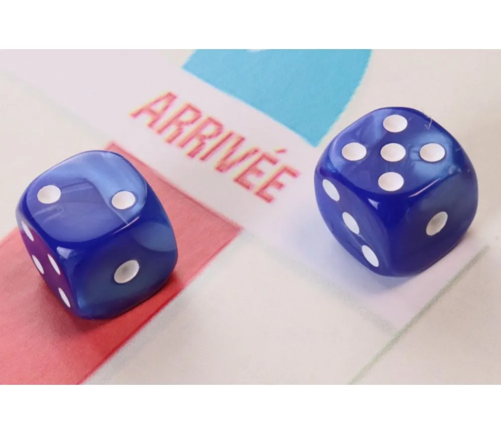 Tout Pour le Jeu 50 Dés bleus perlés nacrés 16 mm avec points 1 à 6