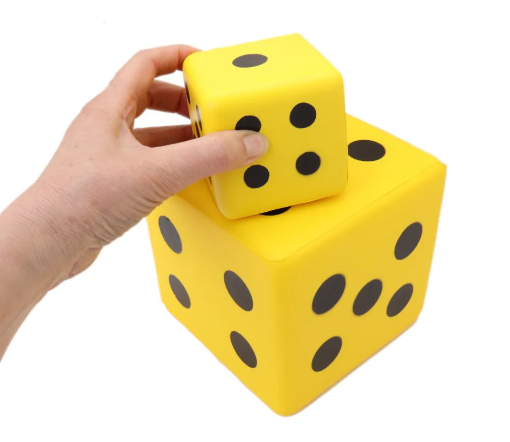 Tout Pour le Jeu 2 dés géants 7.5 cm et 15 cm mousse dense jaune