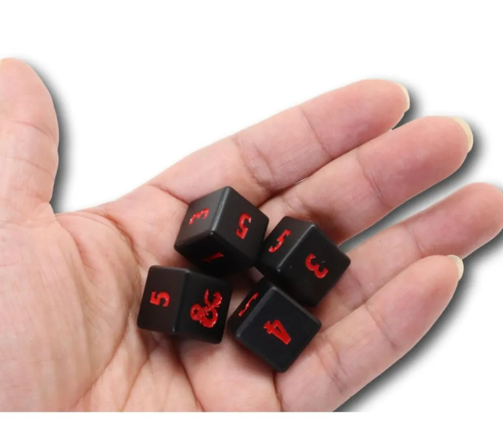 Tout Pour le Jeu 4 Dés métal noir 6 faces Donjons & Dragons