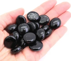 Tout Pour le Jeu 20 Galets gems 15/25 mm noir opaque - mini pierres plates