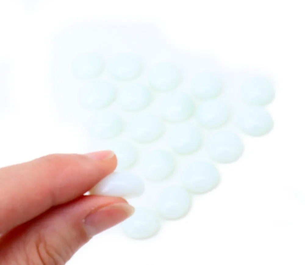 Tout Pour le Jeu 20 galets gems blancs 15/19 mm - mini pierres plates