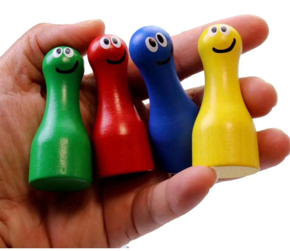 Tout Pour le Jeu 4 Grands Pions personnages rigolos 6 cm