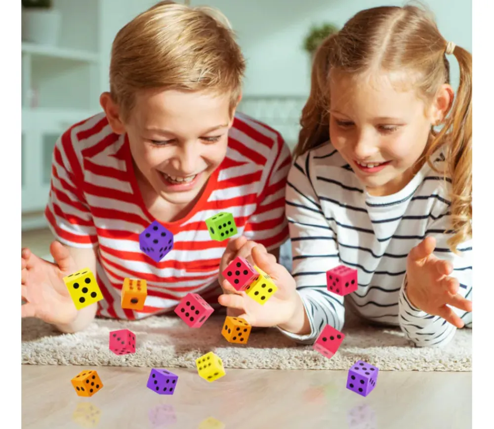 Tout Pour le Jeu 48 gros dés mousse 3,8 cm silencieux