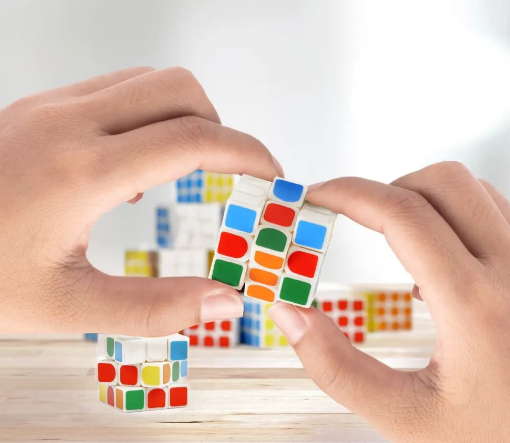 Tout Pour le Jeu 24 Mini cubes - jeux de patience - casse tête