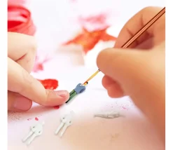 Tout Pour le Jeu 120 personnages miniatures colorés en plastique