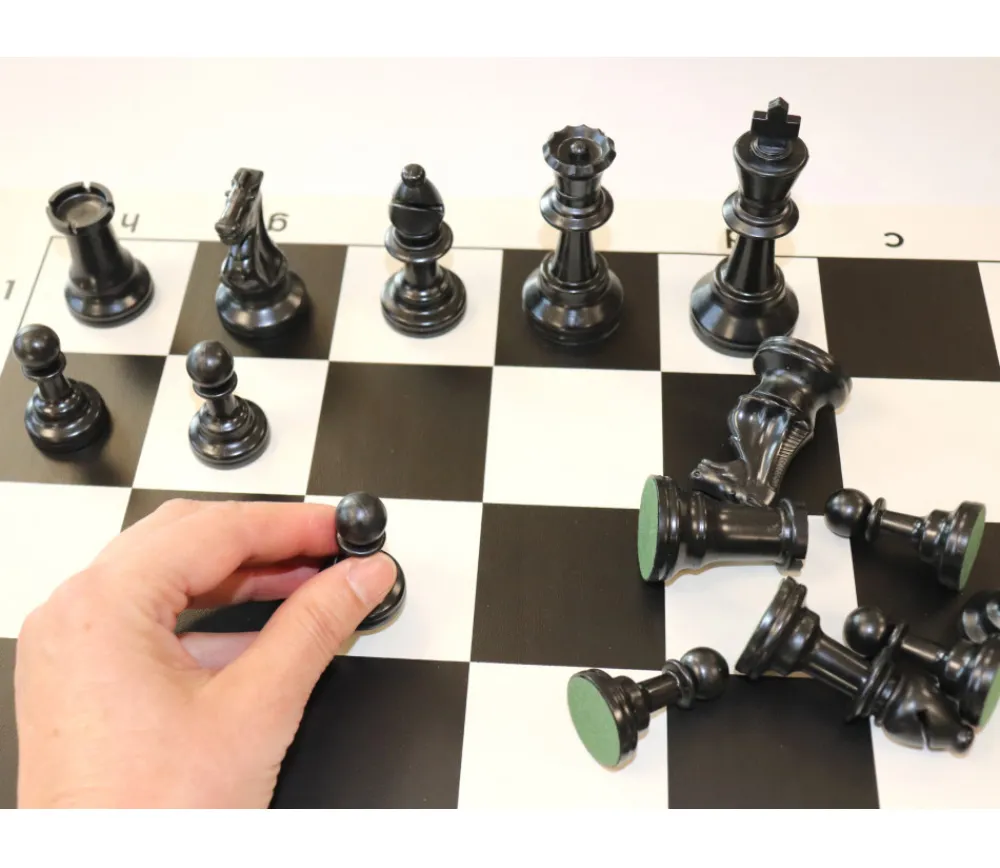 Tout Pour le Jeu 32 Pièces échecs plastique 97 mm taille T5 LESTE + 2 dames