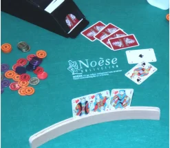 Tout Pour le Jeu 4 porte-cartes et 2 jeux de 54 cartes