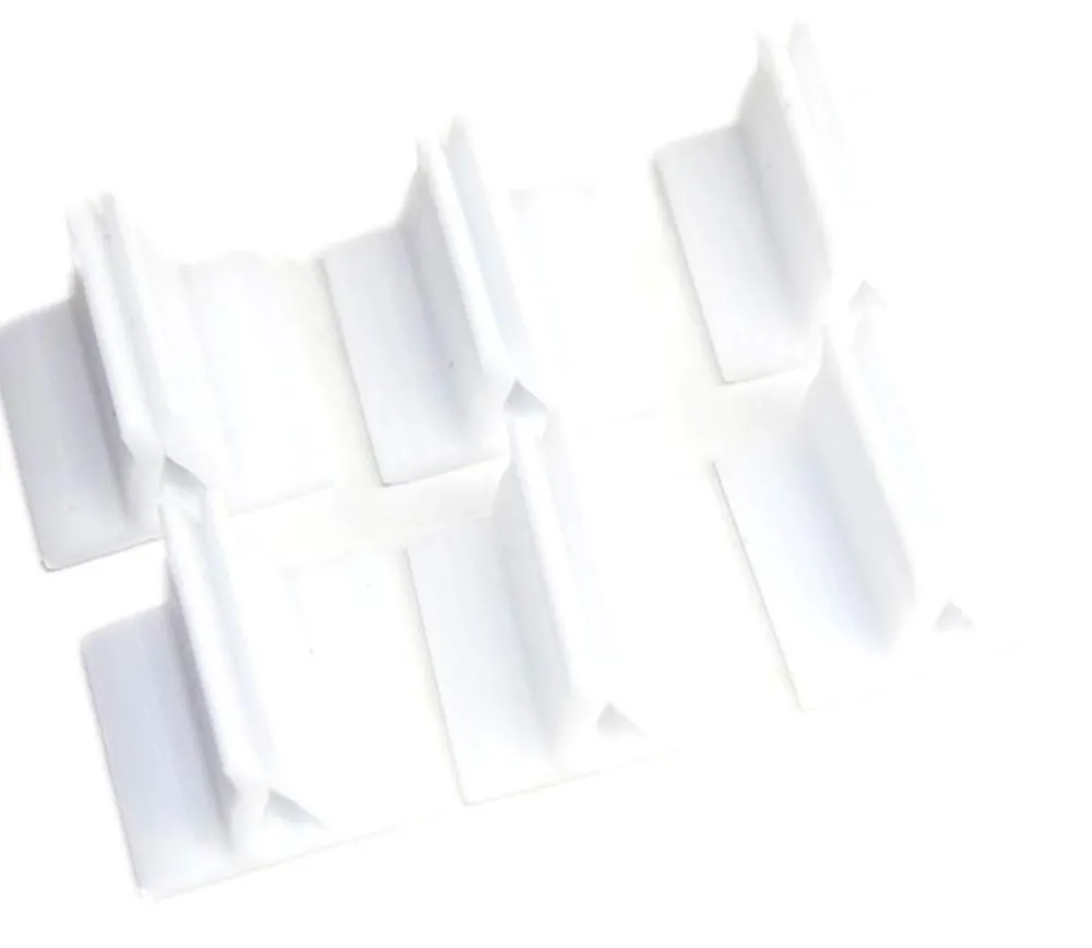 Tout Pour le Jeu 6 Supports de pions multicolores avec clips - socles
