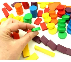Tout Pour le Jeu Boite 108 Jetons jeux bois multicolores : rond, petits rectangles et grands rectangles pour mise