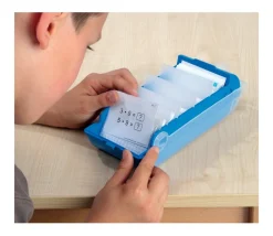 Tout Pour le Jeu Boite à trier bleue pour cartes 20 x 9 x 6.5 cm plastique avec intercalaires amovibles