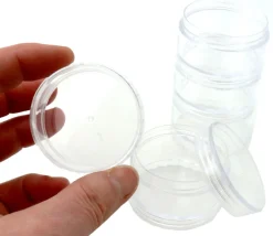 Tout Pour le Jeu Boîte composée de 5 mini boites empilables rondes de Ø 5 cm en plastique