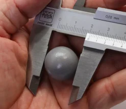 Tout Pour le Jeu Boule 2 cm couleur gris en bois - bille hêtre diamètre 20 mm