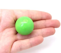 Tout Pour le Jeu Boule 3 cm couleur vert clair en bois - bille hêtre diamètre 30 mm