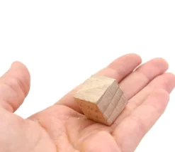 Tout Pour le Jeu Cube naturel en bois 2 cm. 20 x 20 x 20 mm à l'unité