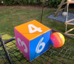 Tout Pour le Jeu Dé 30 cm mousse vinyle faces couleurs chiffres 1 à 6 pour jeu XXL