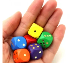 Tout Pour le Jeu Dé bois vert 16 mm points dorés de 1 à 6 pour jeu de société