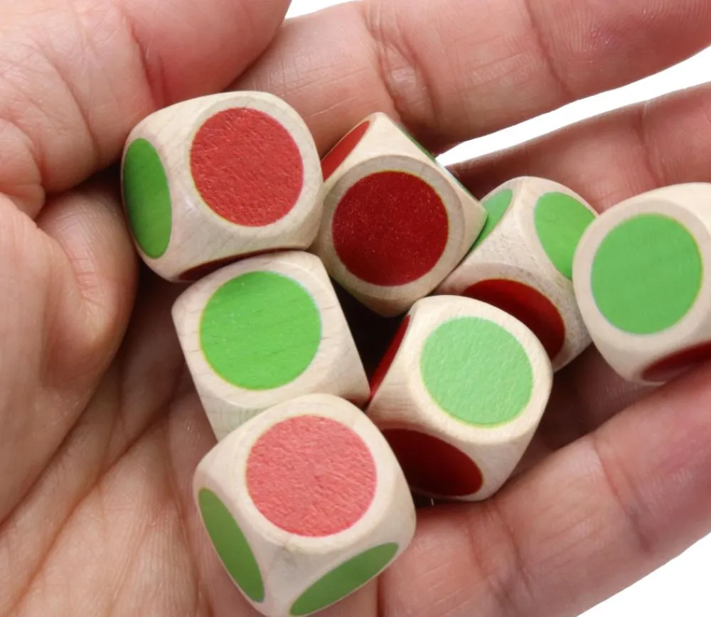 Tout Pour le Jeu Dé en bois bicolore rouge et vert 16 mm