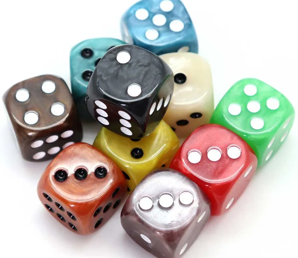 Tout Pour le Jeu dé marbré 2 cm (couleur mise au hasard)