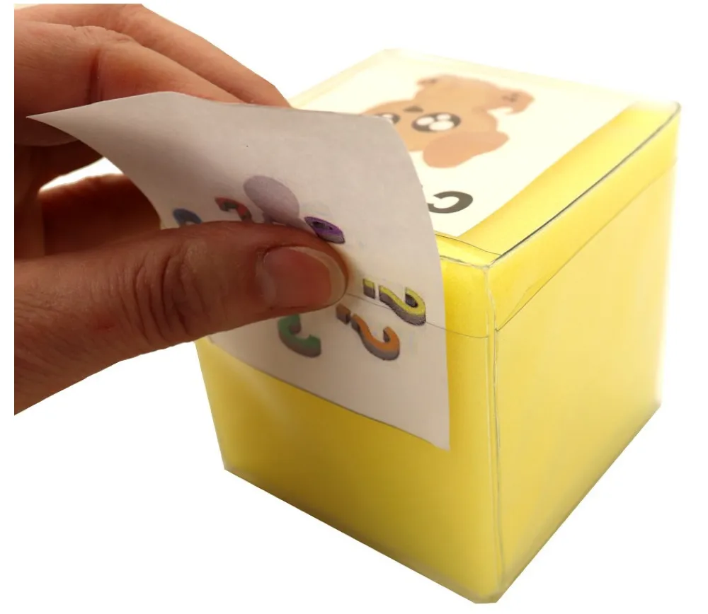 Tout Pour le Jeu Dé mousse 8 cm faces modifiables personnalisable à volonté. Jaune