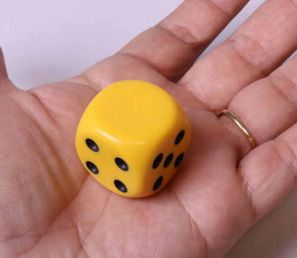 Tout Pour le Jeu Dé Points 1 à 5 et 1 face neutre en plastique coloré 25 mm