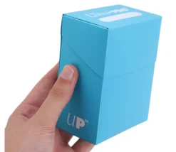 Tout Pour le Jeu Deck box BLEU clair- Boite cartes de jeux - plastique 9.5 x 7 x 4.5 cm