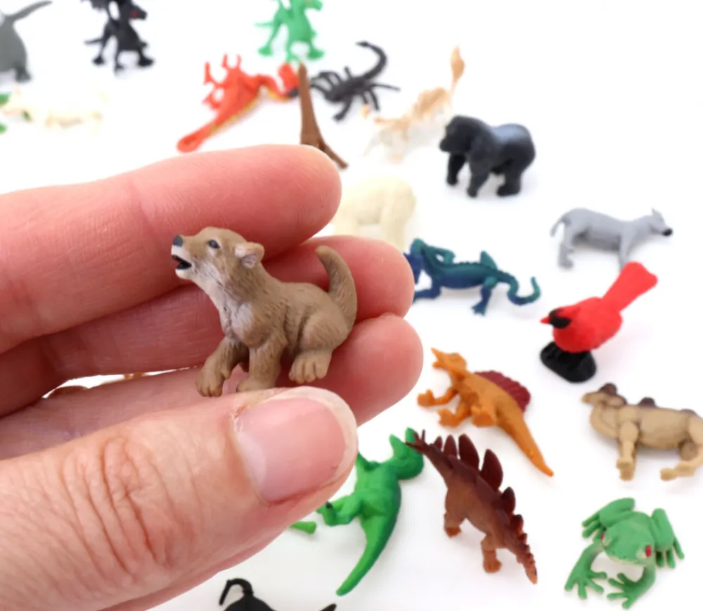 Tout Pour le Jeu Figurine mini mini loup 25 x 20 x 15 mm