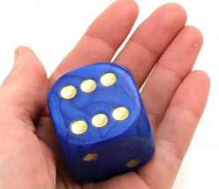 Tout Pour le Jeu Grand Dé 36 mm nacré très lisible pour jeux à l'unité (couleur au hasard)