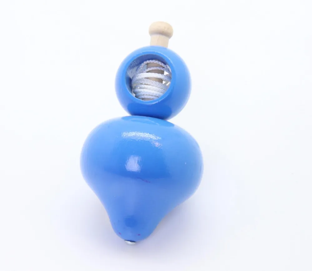 Tout Pour le Jeu Grosse toupie bois 10 cm avec lanceur ficelle