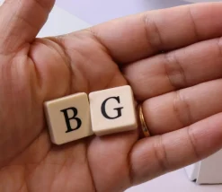 Tout Pour le Jeu Jeton Lettre de l'alphabet en plastique à l'unité