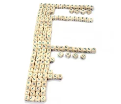 Tout Pour le Jeu Jeu de cubes lettres en bois 145 pièces - jeu de mots
