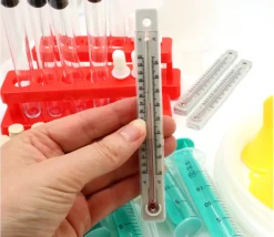 Tout Pour le Jeu Kit découverte et expériences avec l'eau - 35 accessoires