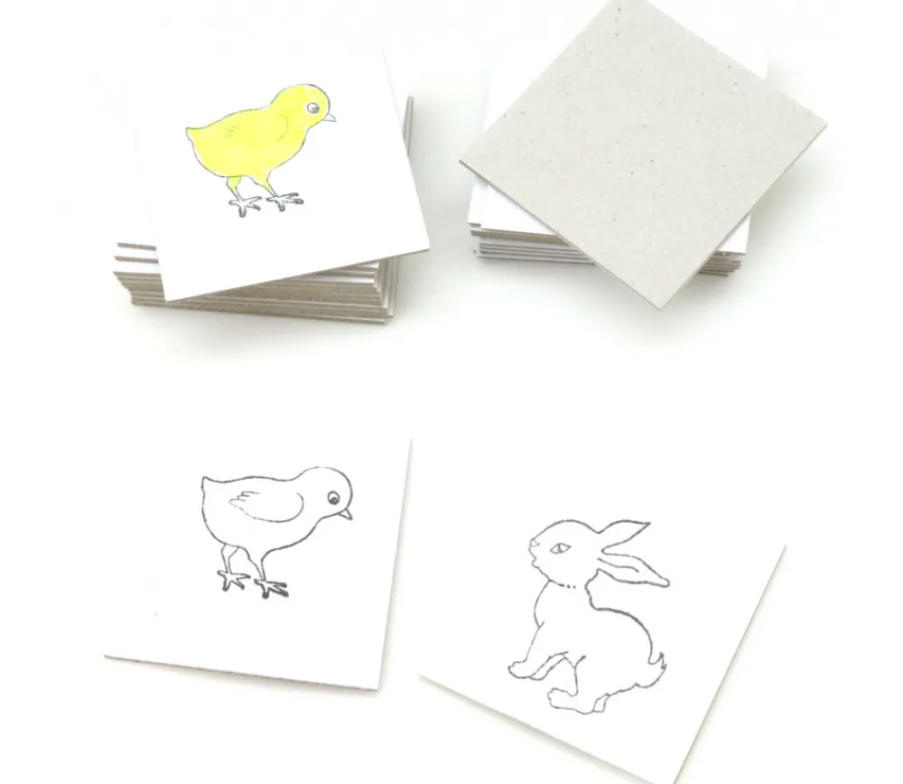 Tout Pour le Jeu Kit Jeu mémo à personnaliser : Boite + 24 carrés 4 x 4 cm + 48 étiquettes