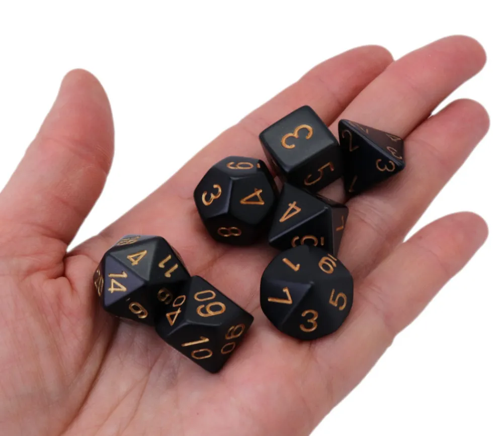 Tout Pour le Jeu Lot 7 dés multi-faces noirs chiffres dorés
