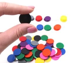 Tout Pour le Jeu Lot 100 jetons plastiques multicolores 2 cm pour jeu - diamètre 20 mm en 10 couleurs