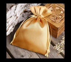 Tout Pour le Jeu Mini sac tissu doré 6 x 8 cm