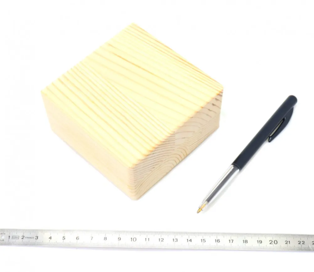 Tout Pour le Jeu Pavé géant en bois 10 x 10 x 5 cm