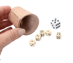 Tout Pour le Jeu Petit Gobelet en cuir naturel avec 5 dés