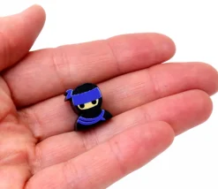 Tout Pour le Jeu Pion de jeu ninja noir espion en bois 16 x 14 x 10 mm