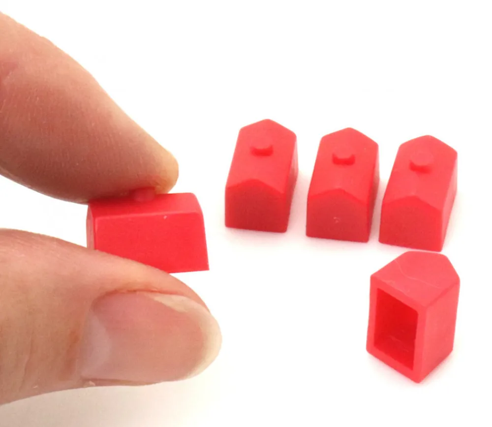 Tout Pour le Jeu Pion maison rouge plastique 12 x 8 x 9 mm