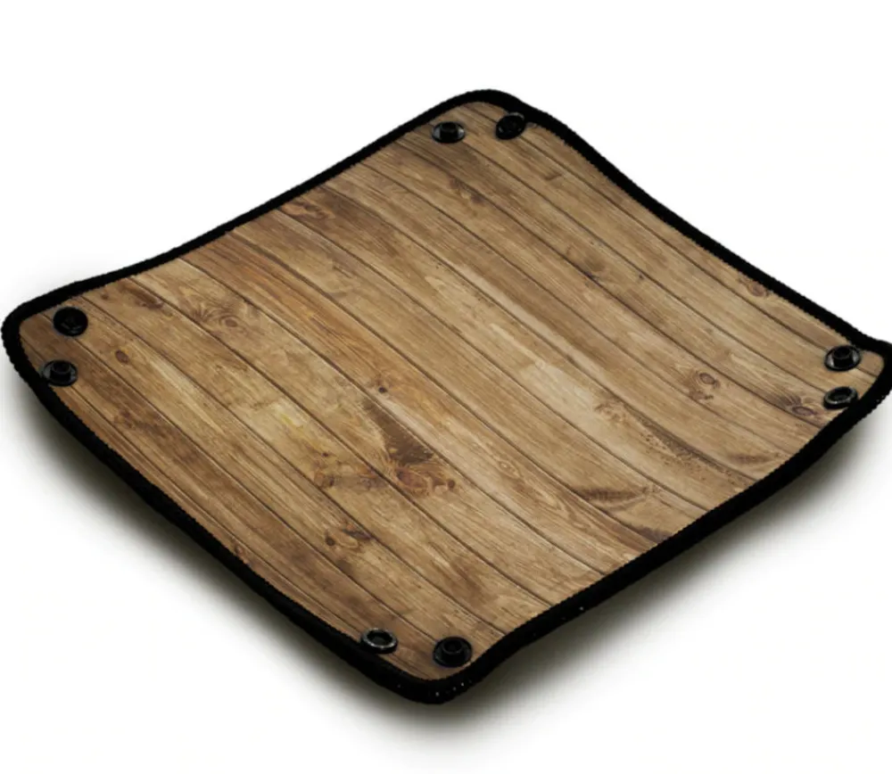 Tout Pour le Jeu Piste de dés souple néoprène décor bois 21x 21 cm