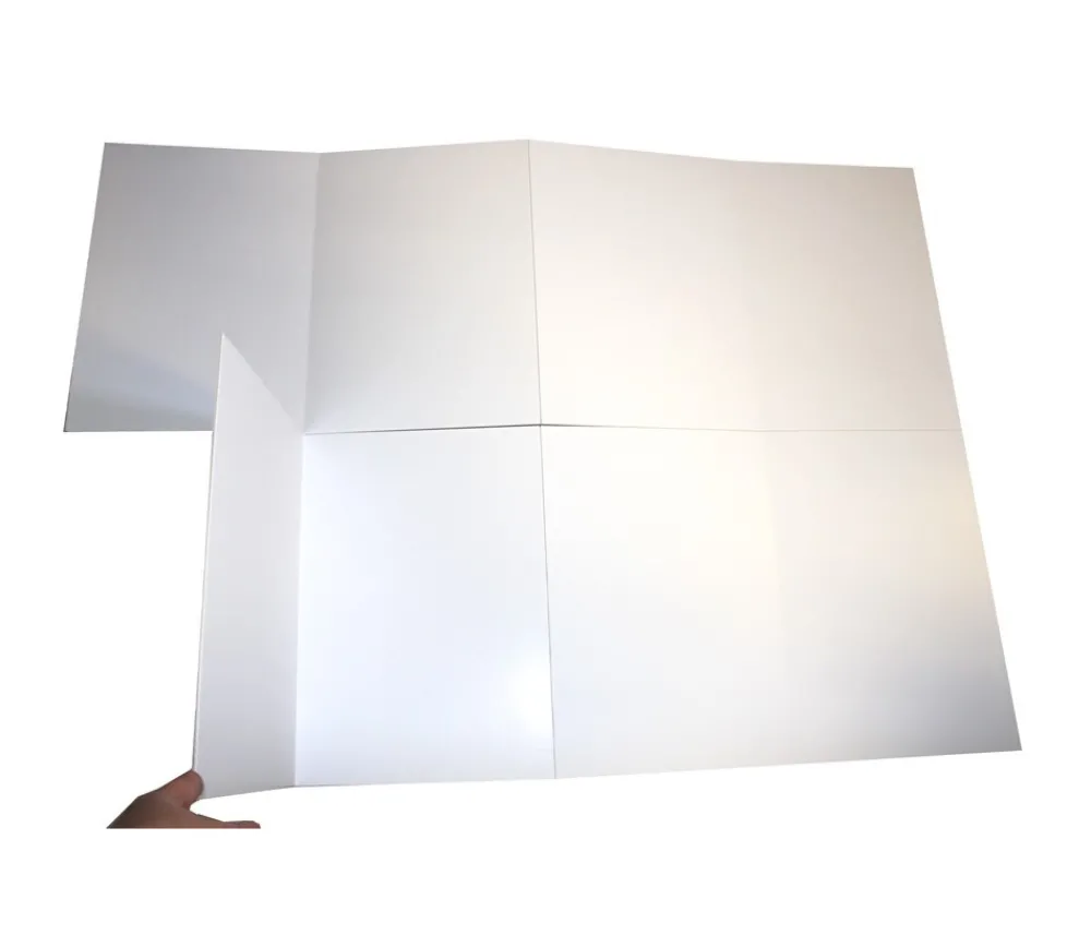 Tout Pour le Jeu PR5 Plateau de jeux 840 x 600 mm GEANT pliable en 8 rectangle