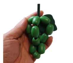 Tout Pour le Jeu Raisin vert en bois 4 x 9.5 cm fruit jouet unité