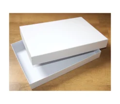 Tout Pour le Jeu R2N Boite jeu rectangle 23.4 x 33.3 x 4,2 cm blanche neutre à personnaliser