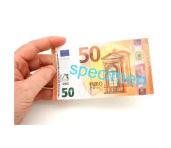 Tout Pour le Jeu Set 100 billets de 50 euros factices pour jeux