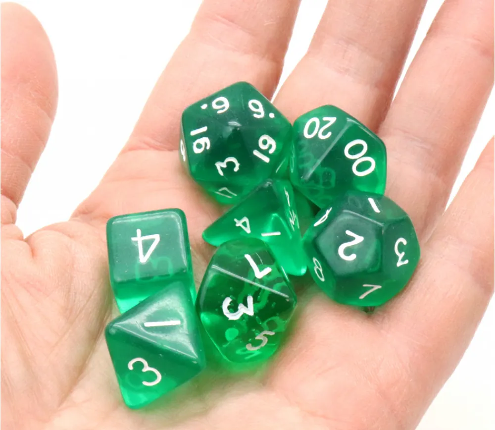 Tout Pour le Jeu Set 7 dés multifaces translucides VERT