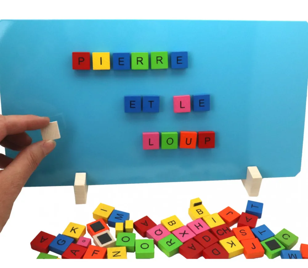 Tout Pour le Jeu Tableau bois magnétique avec 69 jetons lettres bois aimantées